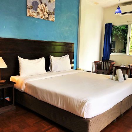 Hotel Sutus Court 2 Pattaya Exterior foto