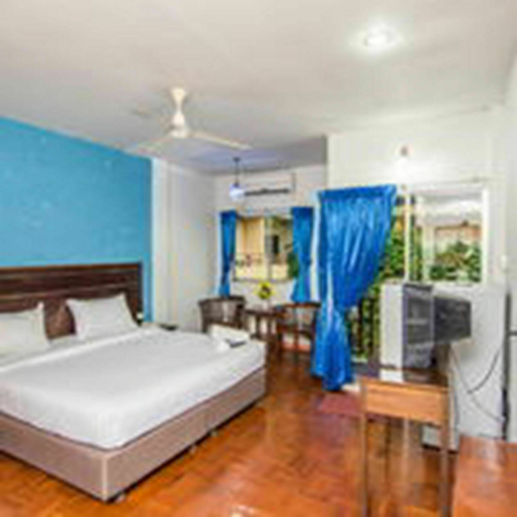 Hotel Sutus Court 2 Pattaya Exterior foto