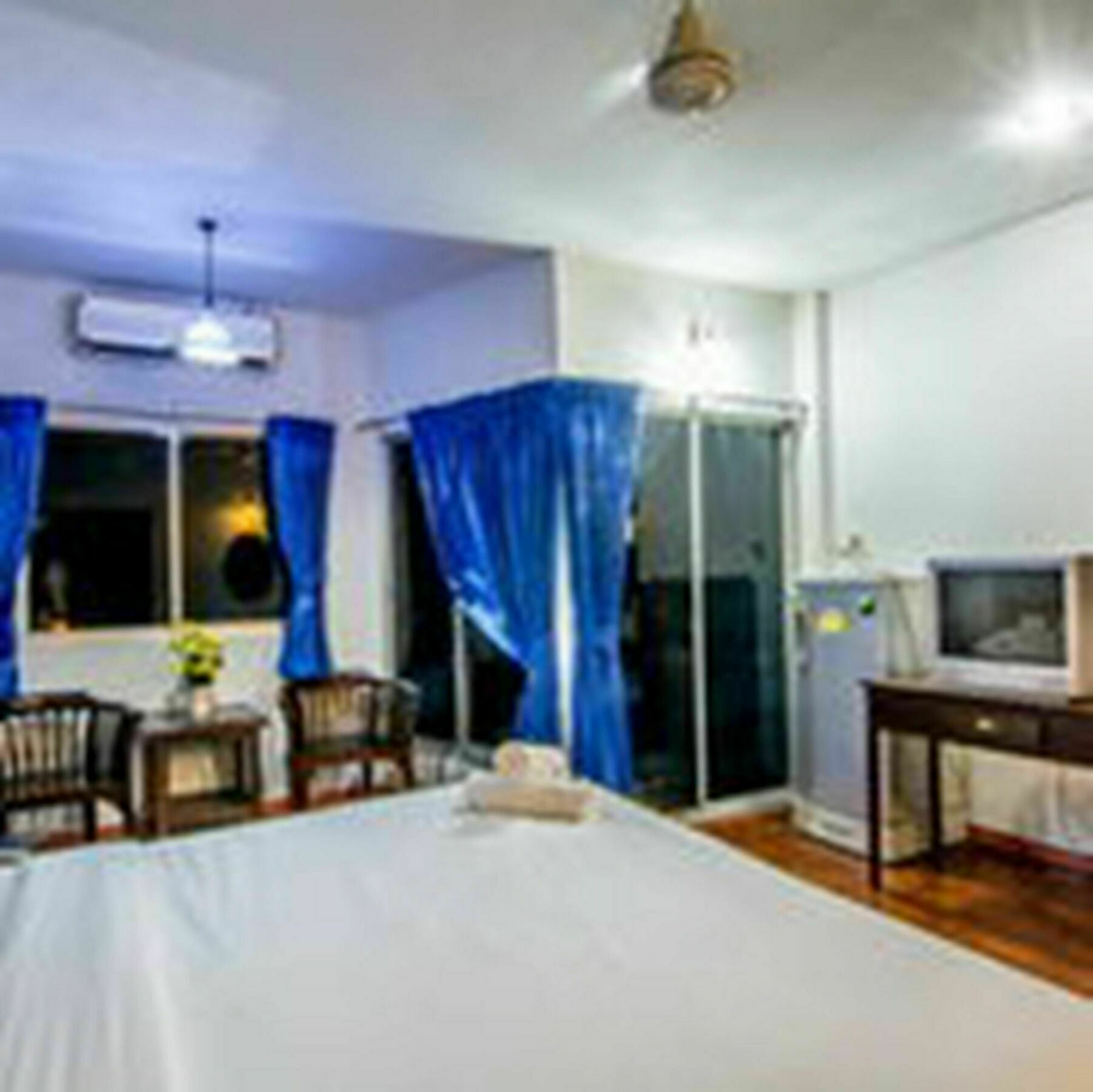 Hotel Sutus Court 2 Pattaya Exterior foto