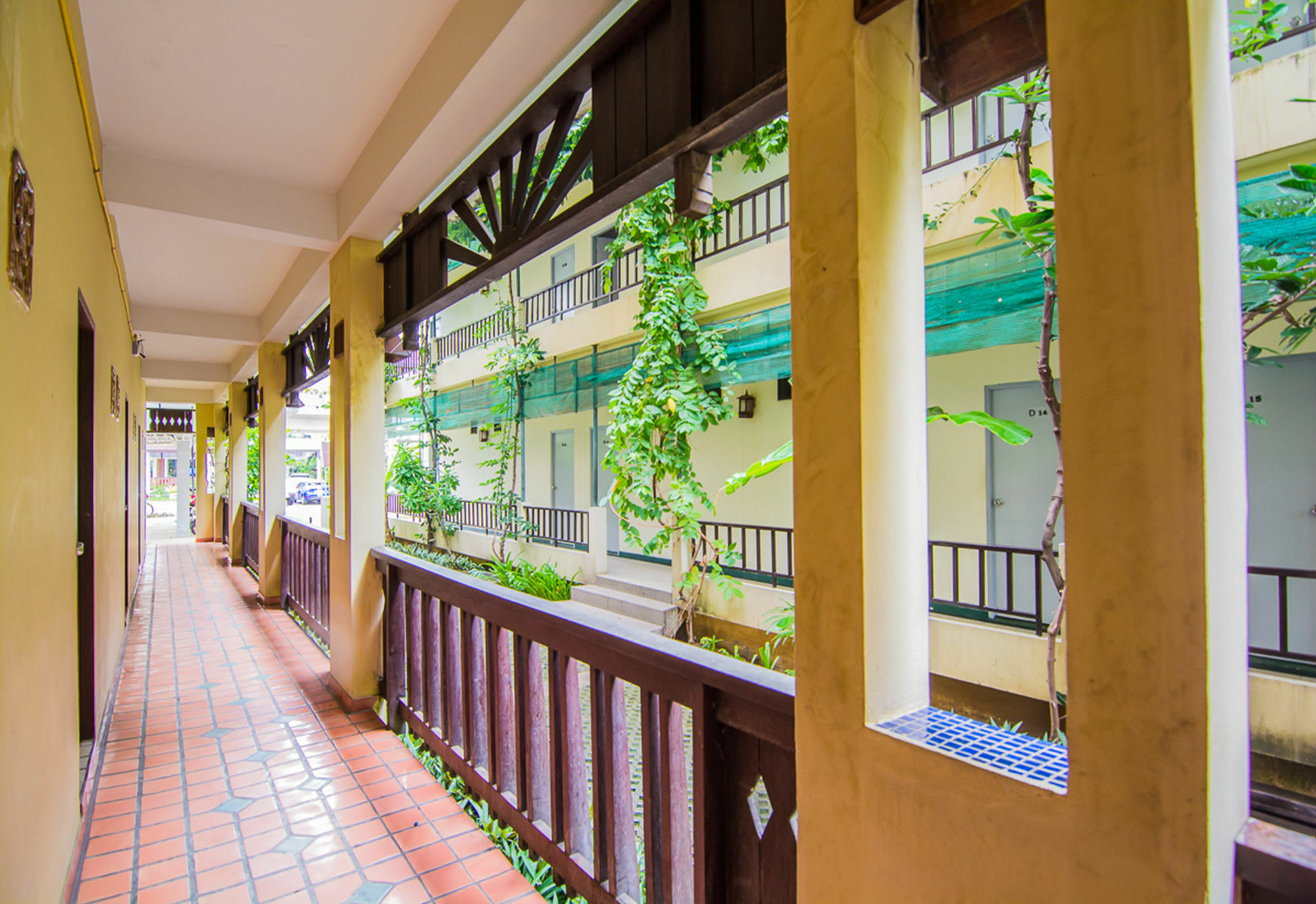 Hotel Sutus Court 2 Pattaya Exterior foto