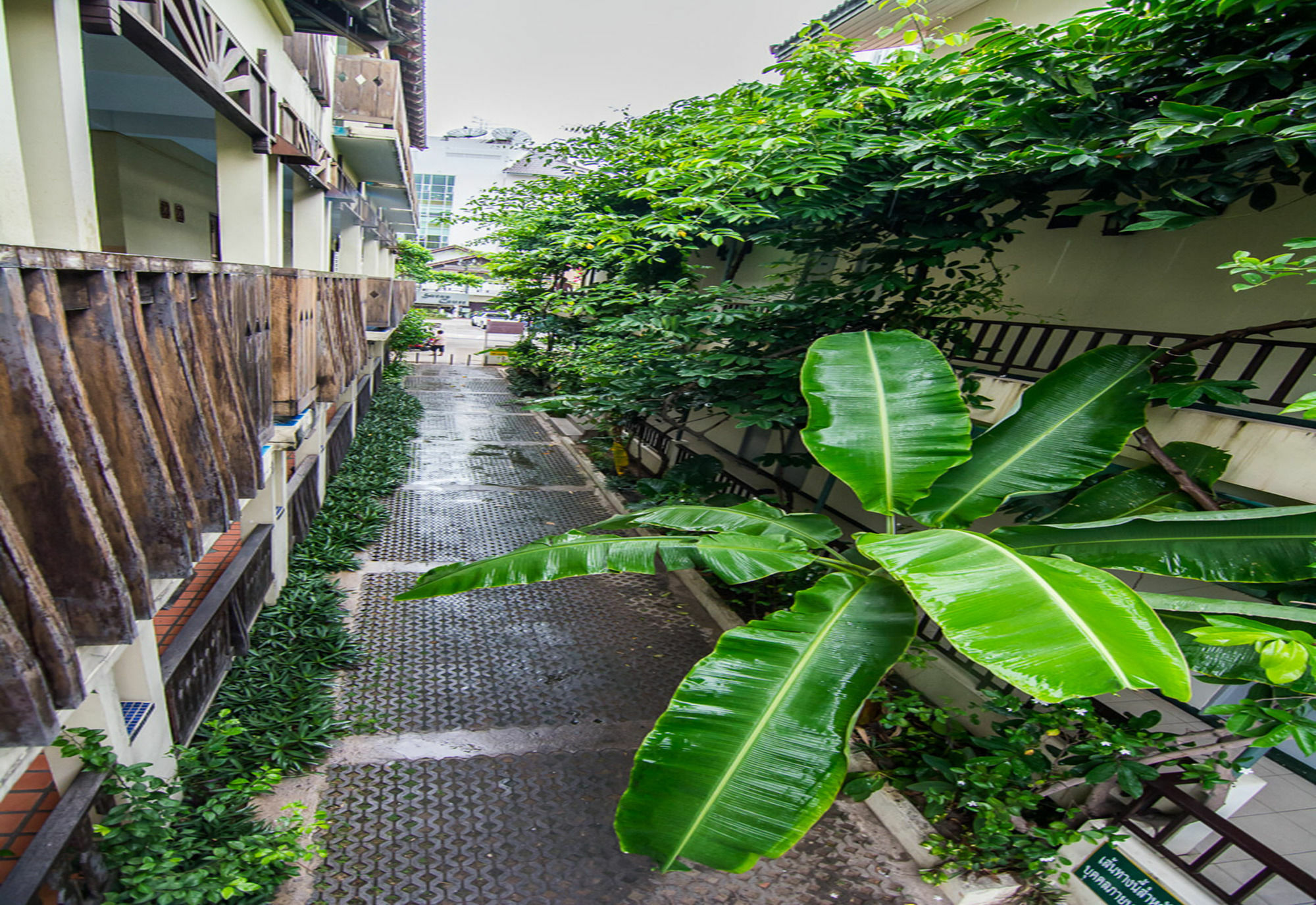 Hotel Sutus Court 2 Pattaya Exterior foto