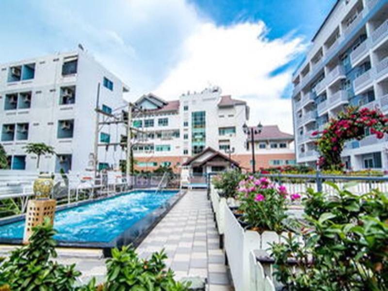 Hotel Sutus Court 2 Pattaya Exterior foto