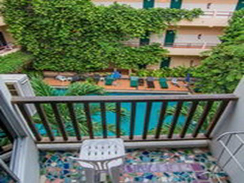 Hotel Sutus Court 2 Pattaya Exterior foto